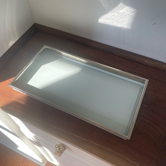 Restoration Hardware enamel vanity tray and soap dish set - Picture 4 of 8